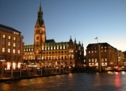 开云棋牌游戏-多特蒙德险胜巴黎圣日耳曼，贝尔补时绝平欧冠