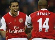 棋牌游戏-莫兰特狂飙50分仍饮恨！福克斯关键三分助国王险胜灰熊