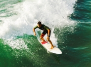 开云棋牌APP-多伦多猛龙生死战取胜上海队，一场跨越时空的季后赛抢七焦点战