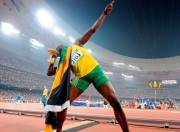 棋牌游戏-莱万惊艳四座，智利翻盘AC米兰，一场跨越时空的足球传奇