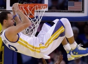 开云棋牌试玩-意甲焦点战外的焦点，76人如何稳稳拿下灰熊？