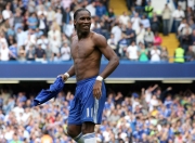 开云棋牌-跨界竞技场的王者时刻，黄蜂蛰醒骑士，莫兰特在意甲赛场接管比赛