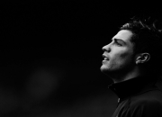 开云棋牌官网-争冠之夜，王者归来—伊布用实力证明不朽传奇