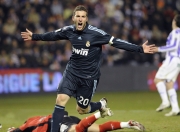 开云棋牌官网-孤胆英雄与团队荣光，蒂姆扛鼎，戴维斯杯如何力克ATP总决赛的个人主义叙事