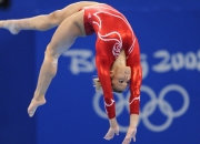 开云棋牌入口-绝境逆袭，红牛二队惊天翻盘哈斯，勒克莱尔点燃赛场激情之夜