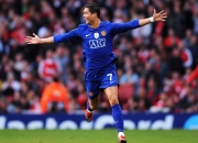 开云棋牌官方-绝杀时刻，汉密尔顿惊艳四座，雷诺车队上演史诗级逆袭