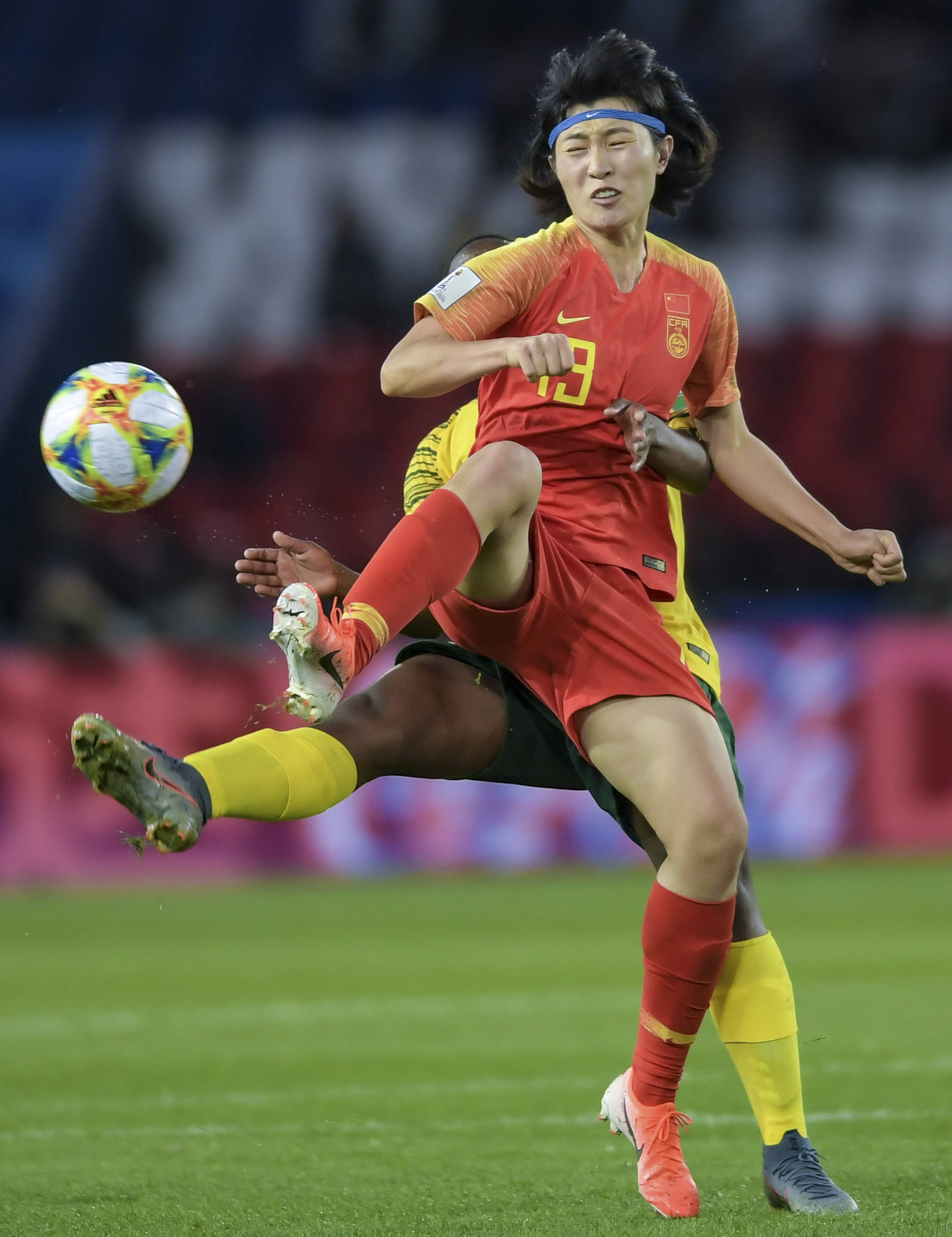 中国女足在比赛中体现了顽强的精神