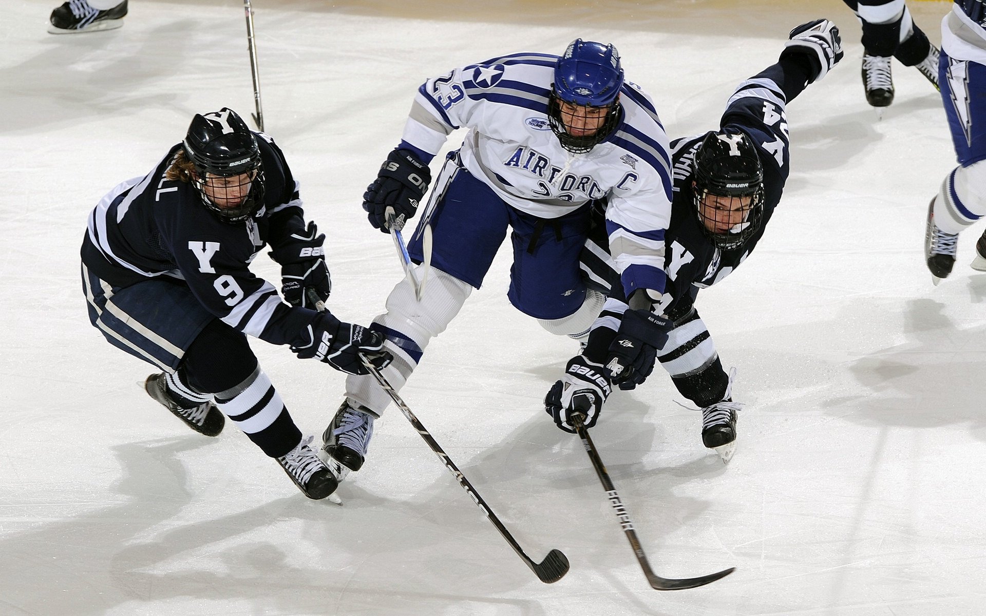 哈登独舞洛城夜，当统治级数据遇上紫金壁垒