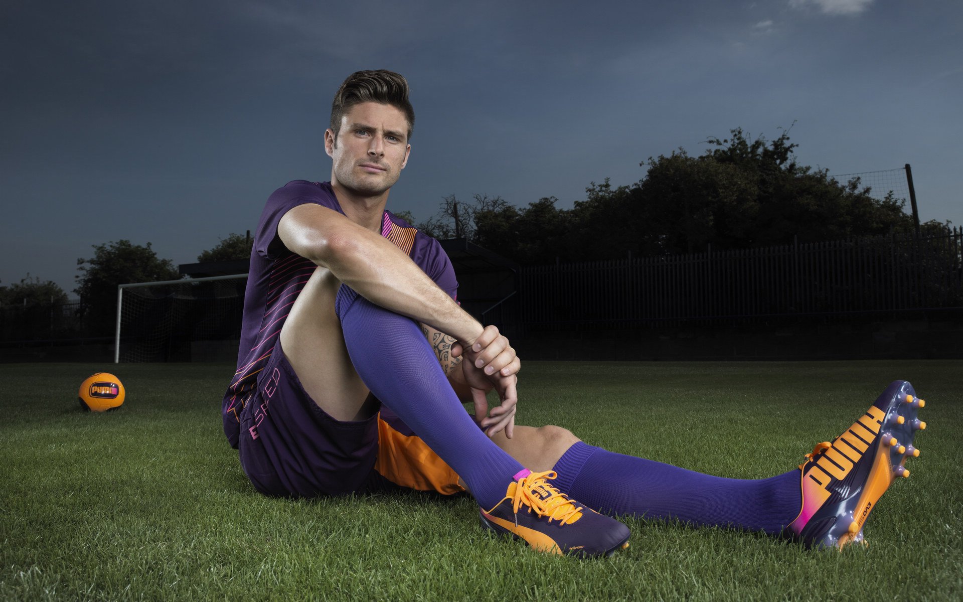 绿白军团压制希腊神话,姆巴佩在焦点战中完成王者证明